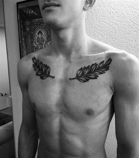 tatuajes para la clavicula hombre|Tatuajes de clavícula para hombres (62 fotos): ideas de tatuajes。